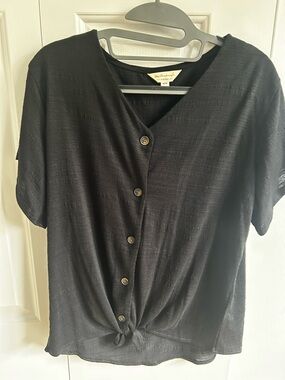 Weatherproof Black Button-Front Short Sleeve Top